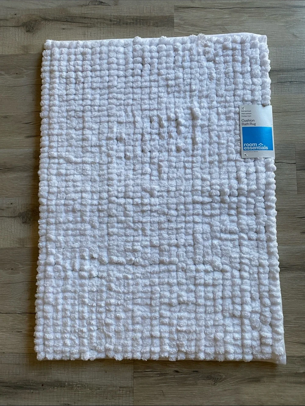 Room Essentials White Cushion Bath Mat